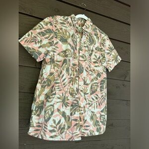 American Eagle Button Up